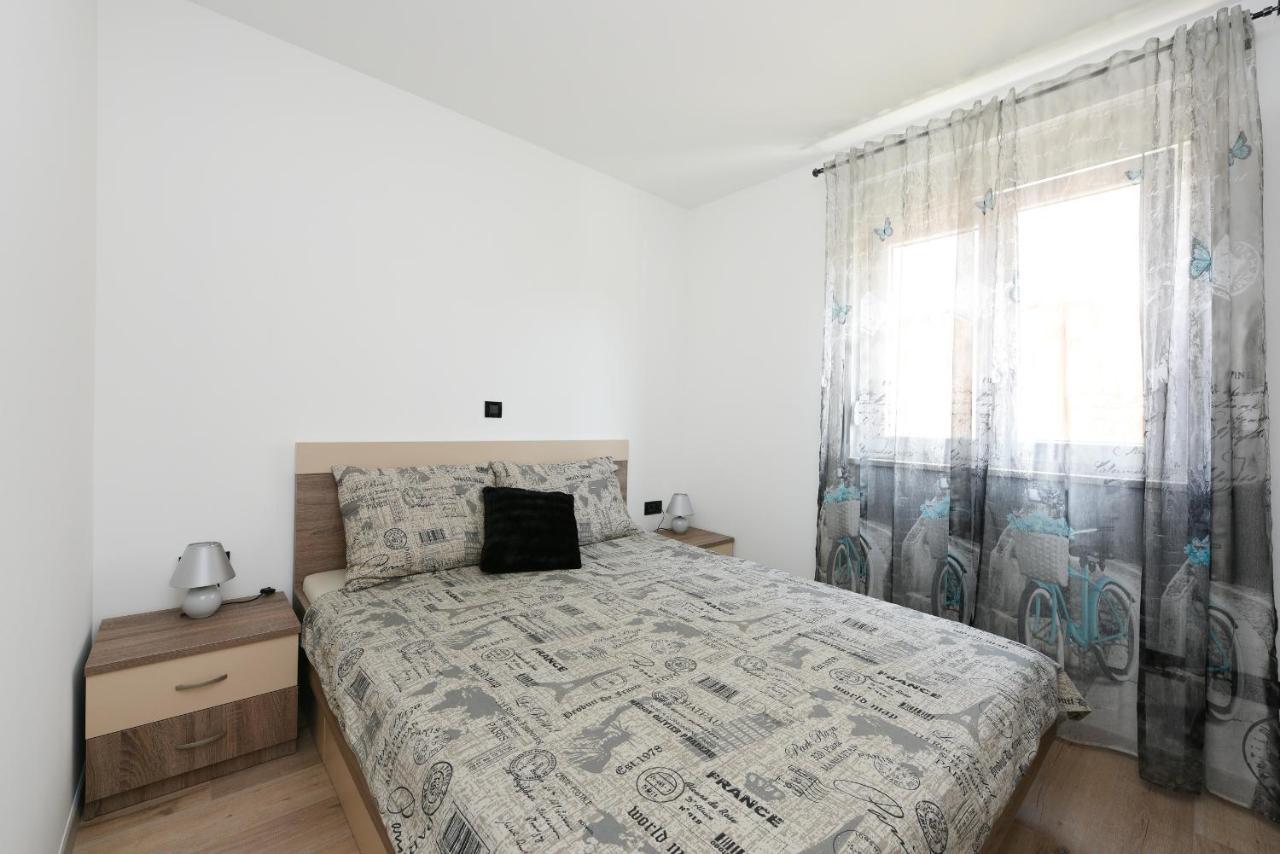 Apartment Matea Zadar Exterior foto